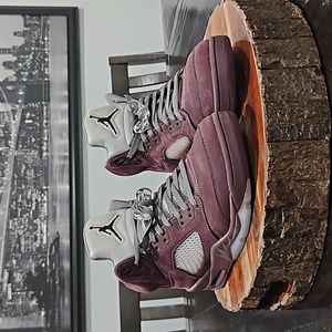 Air Jordan Sneakers size 10/2 MENS